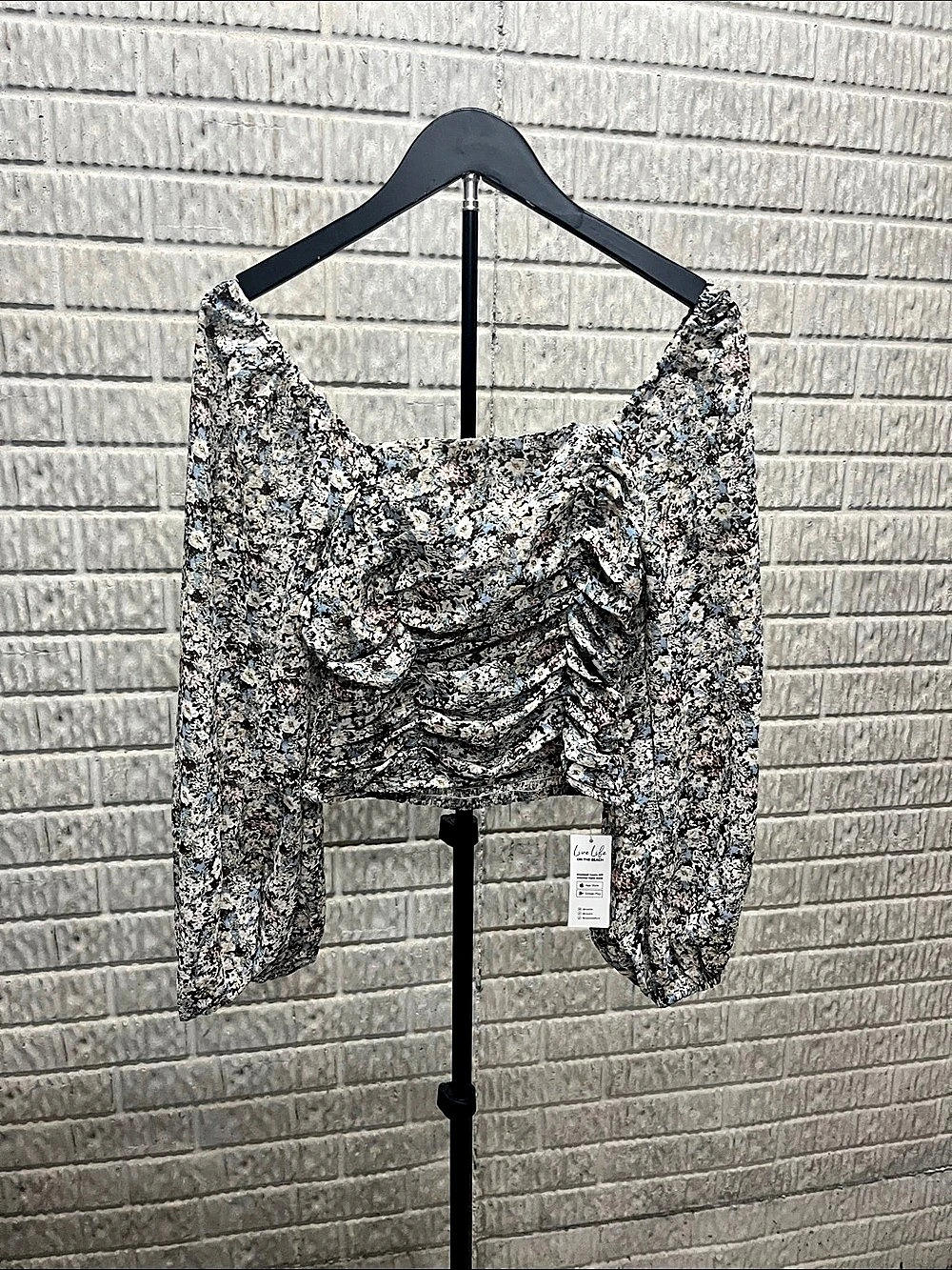 CUPSHE Floral Ruched Blouse in Black & White Size Small NWT